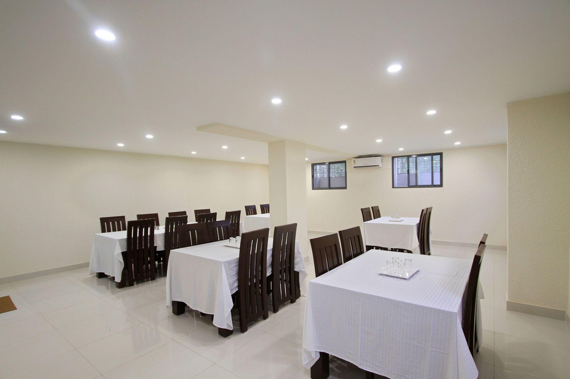 Oyo 4797 Lulu Hospitality Ξενοδοχείο Yelahanka Εξωτερικό φωτογραφία