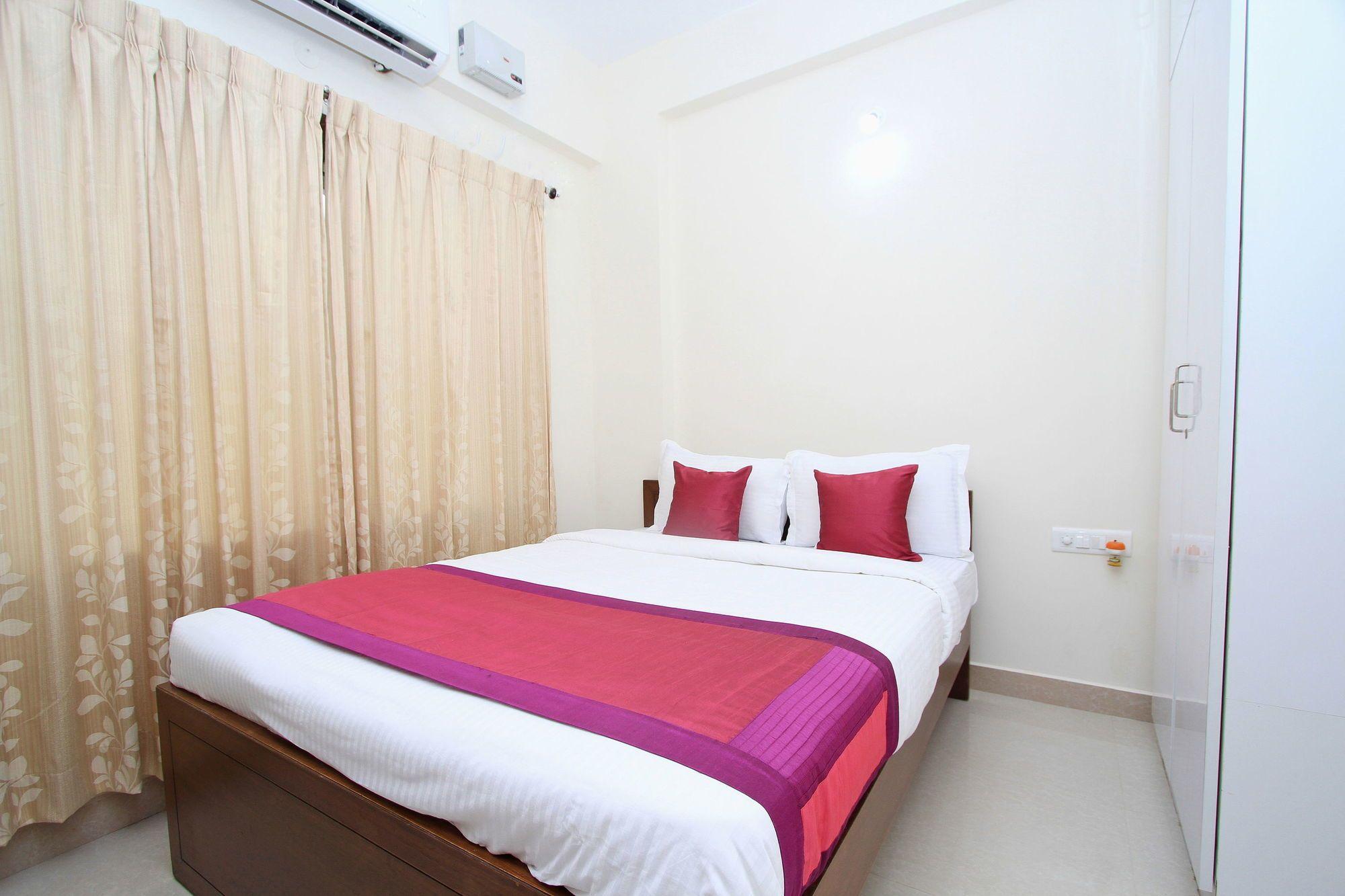 Oyo 4797 Lulu Hospitality Ξενοδοχείο Yelahanka Εξωτερικό φωτογραφία