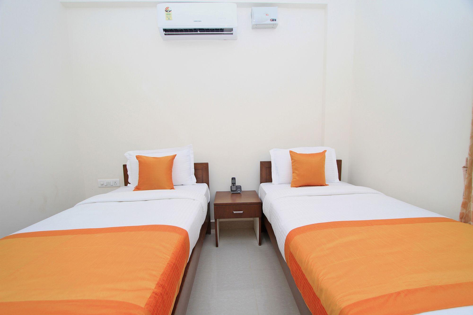Oyo 4797 Lulu Hospitality Ξενοδοχείο Yelahanka Εξωτερικό φωτογραφία